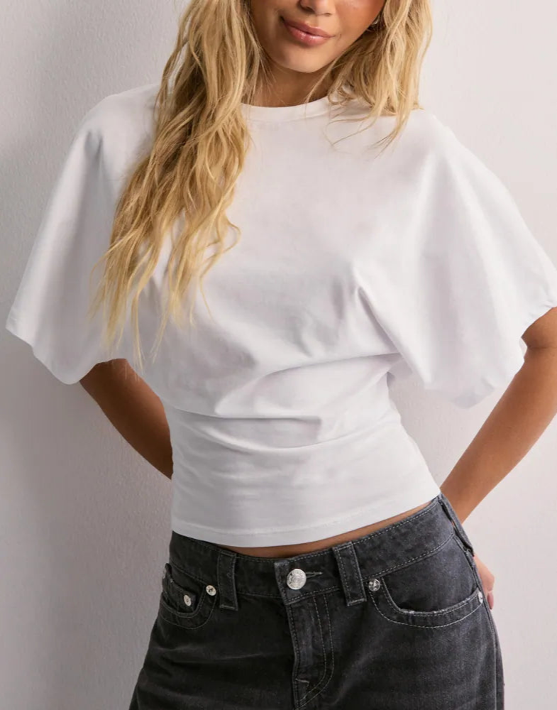 Cirella – Taliowany krój – Krótki t-shirt-15216284926277-Róża Kwiatowa