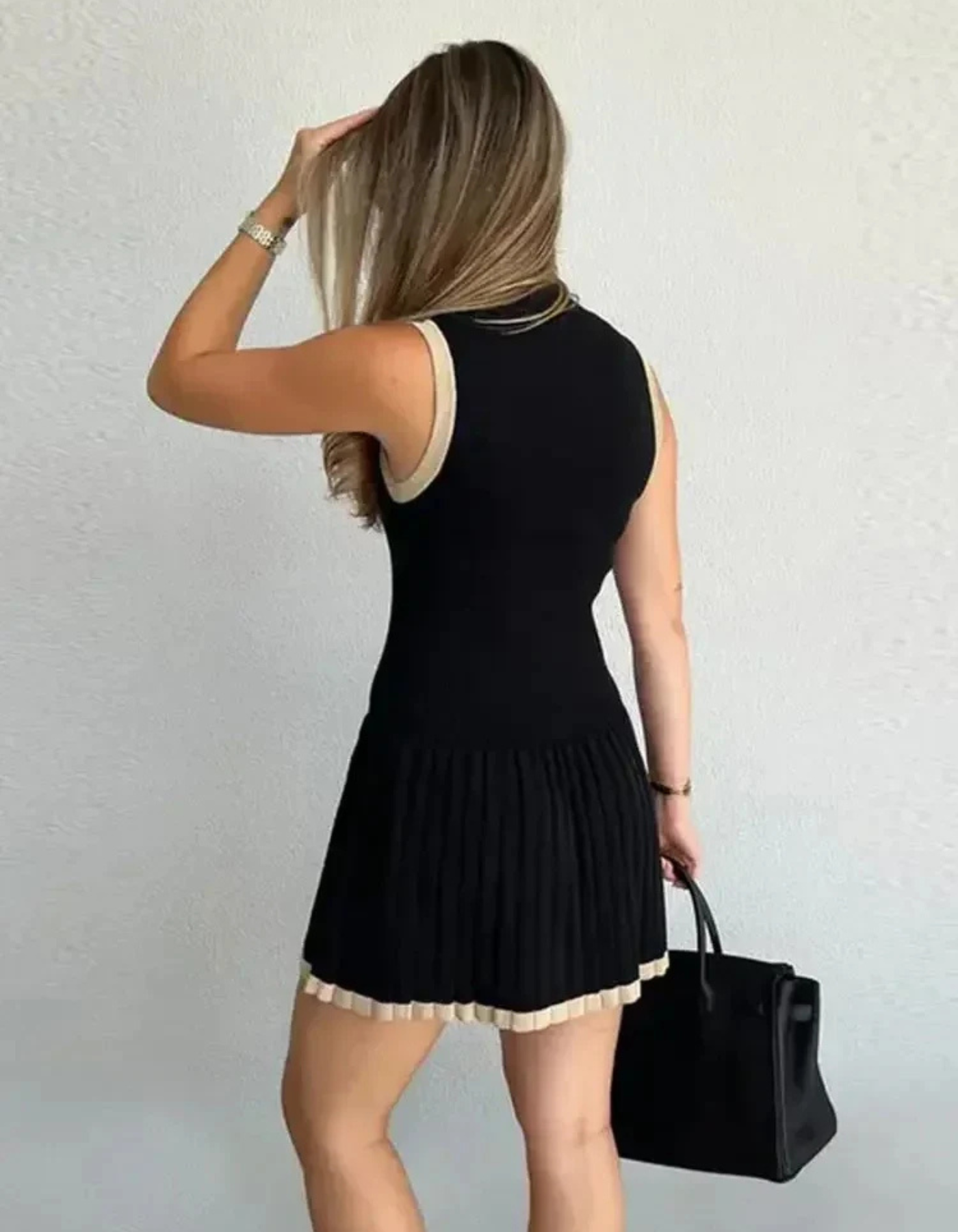 Alessia – Plisowana elegancja – Sukienka bez ramiączek-15216298557765-Róża Kwiatowa