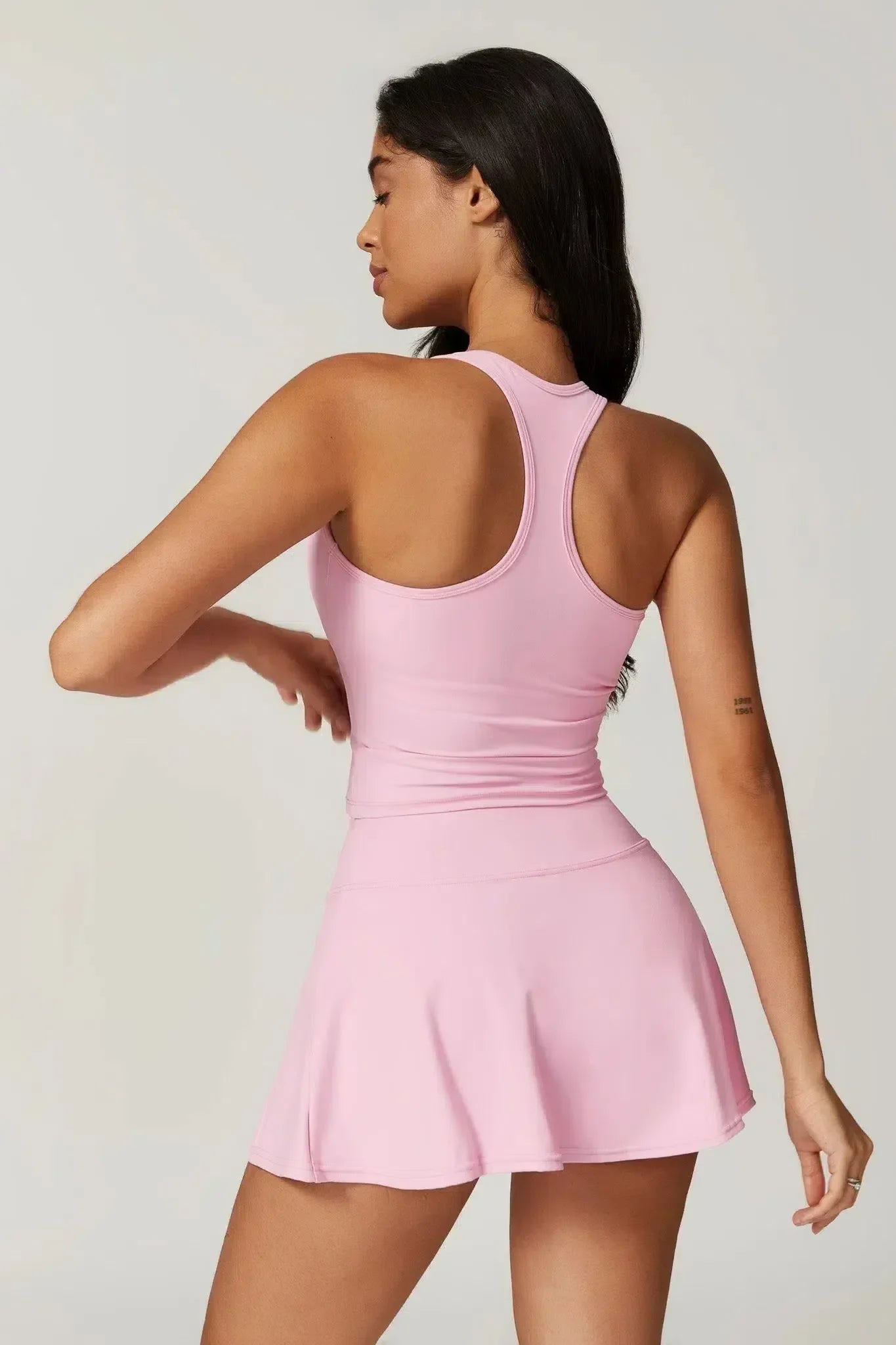 Arielle – Sportowy design – Mini spódniczka-15216373694789-Róża Kwiatowa