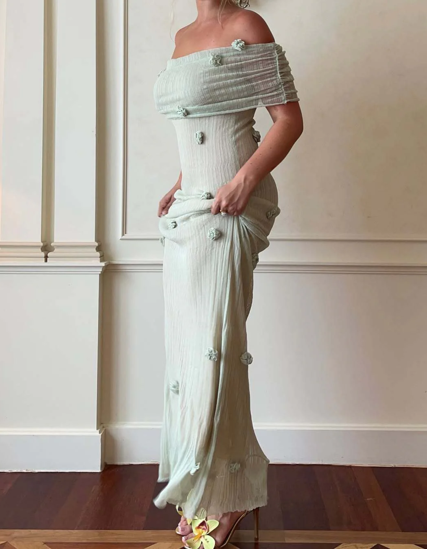 Aura – Kwiatowy detal – Suknia ciążowa off-the-shoulder-15216404332869-Róża Kwiatowa