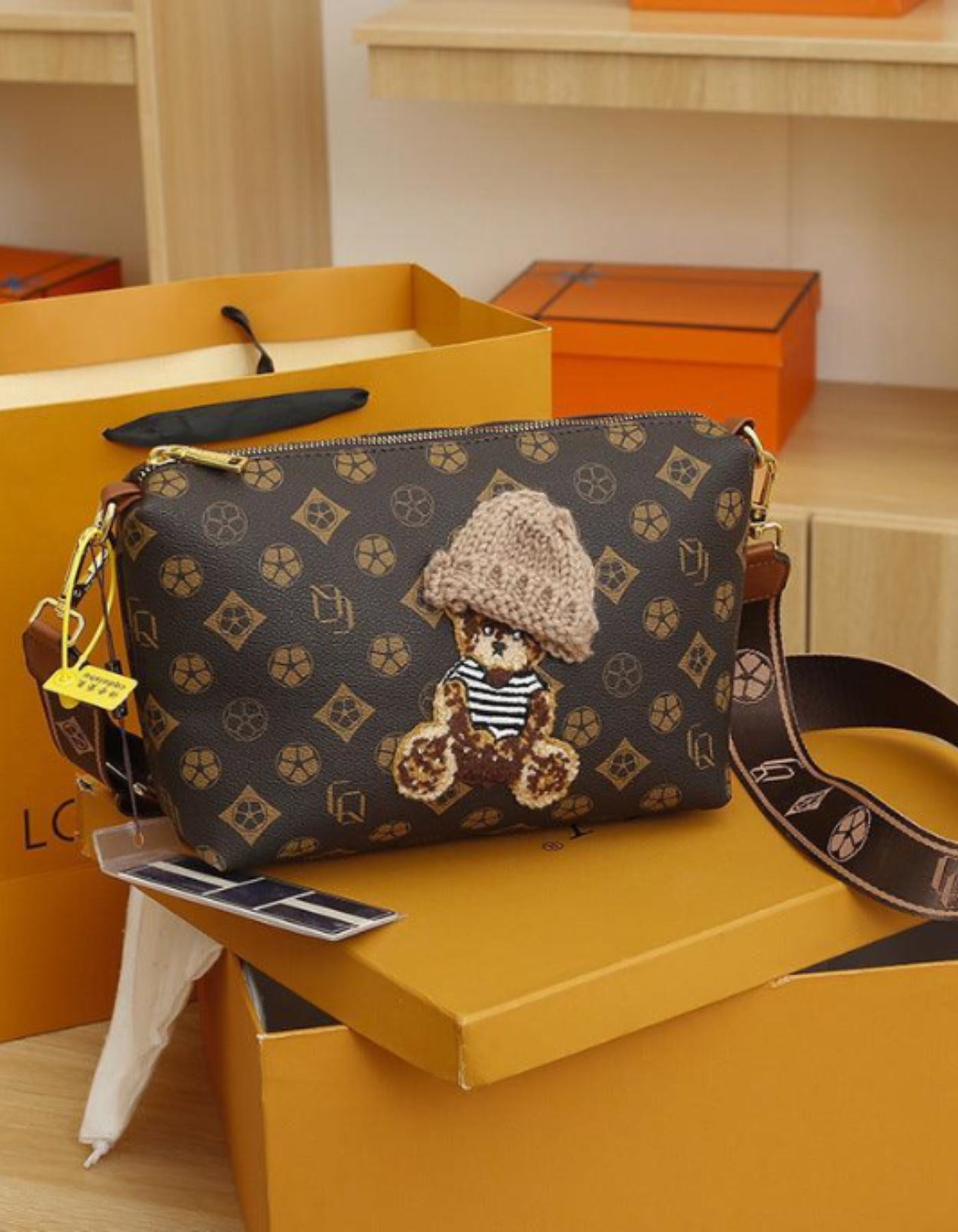Berenza – Dzianinowy akcent w kształcie misia – Torba crossbody-15216455647557-Róża Kwiatowa
