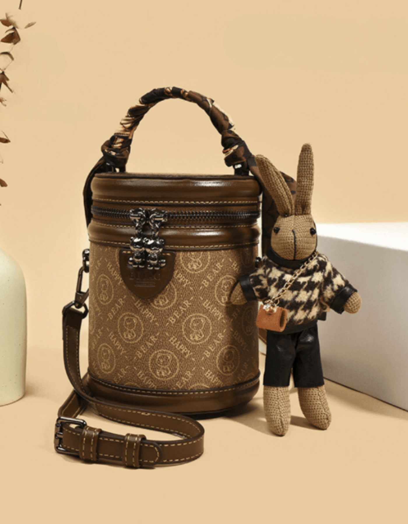 Capucinetta – Detal z monogramem w kształcie króliczka – Torba na ramię-15216453747013-Róża Kwiatowa