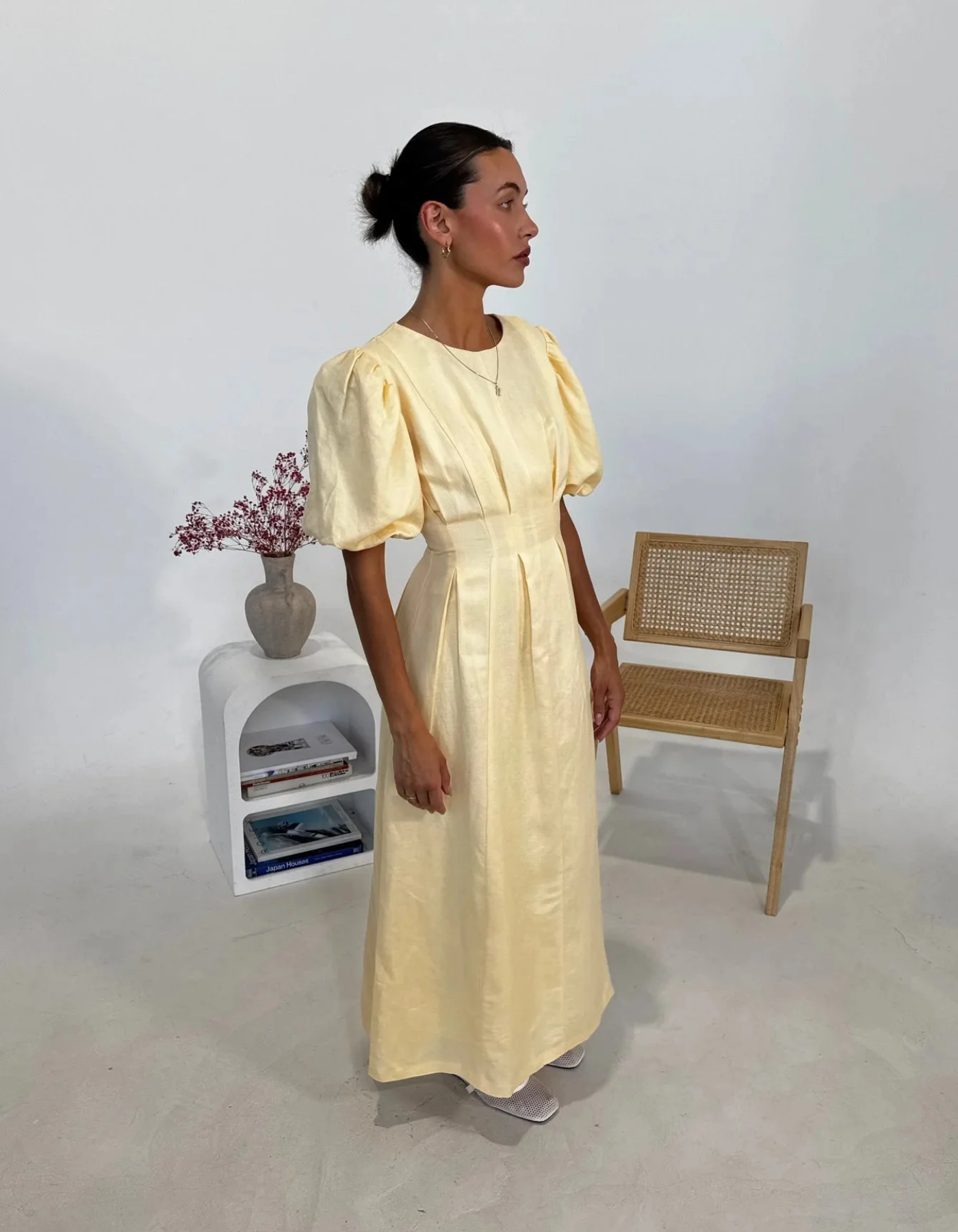 Claire – Fason z bufiastymi rękawami – Sukienka midi-15216457187653-Róża Kwiatowa