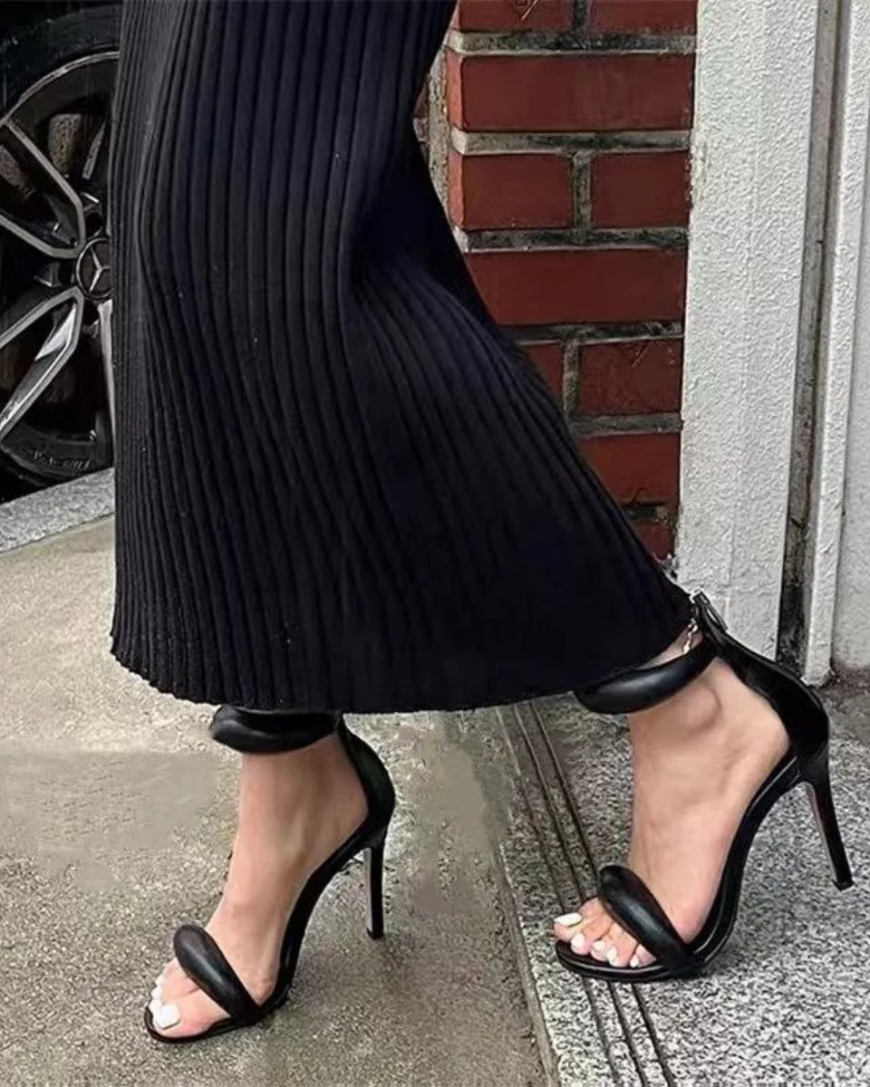 Clémence – Projekt Stiletto – Buty na obcasie z puszystym paskiem wokół kostki-15216331555141-Róża Kwiatowa