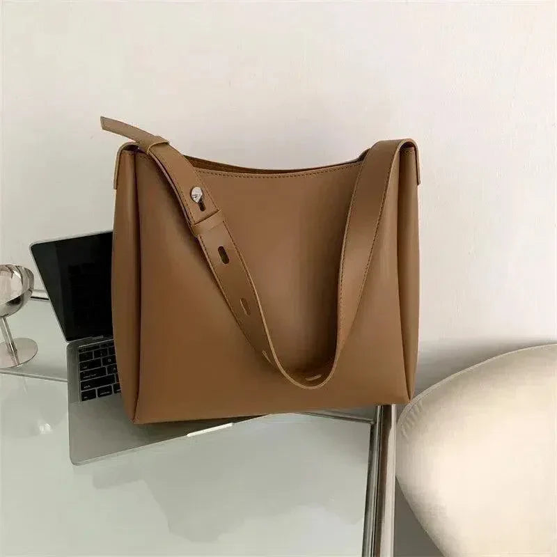 Elina – Ponadczasowy, elegancki styl – Torba na ramię-15216237773125-Róża Kwiatowa
