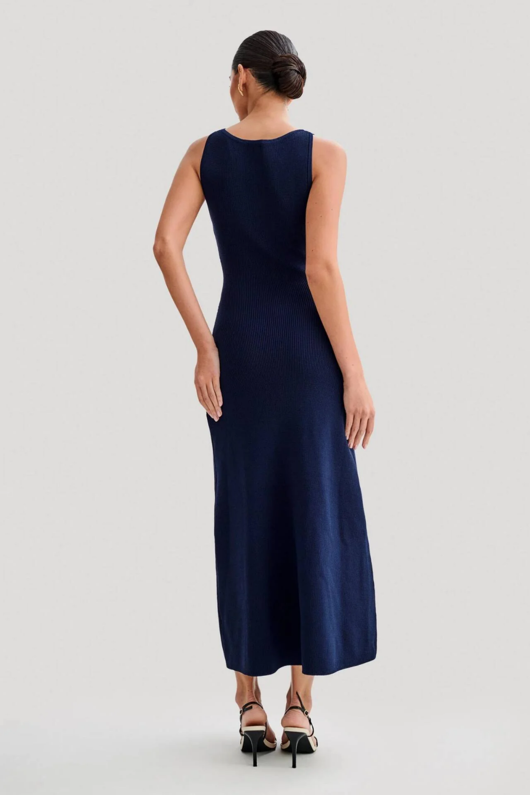 Leonna – Bezwysiłkowa elegancja z guzikami – Sukienka midi-15216447914309-Róża Kwiatowa