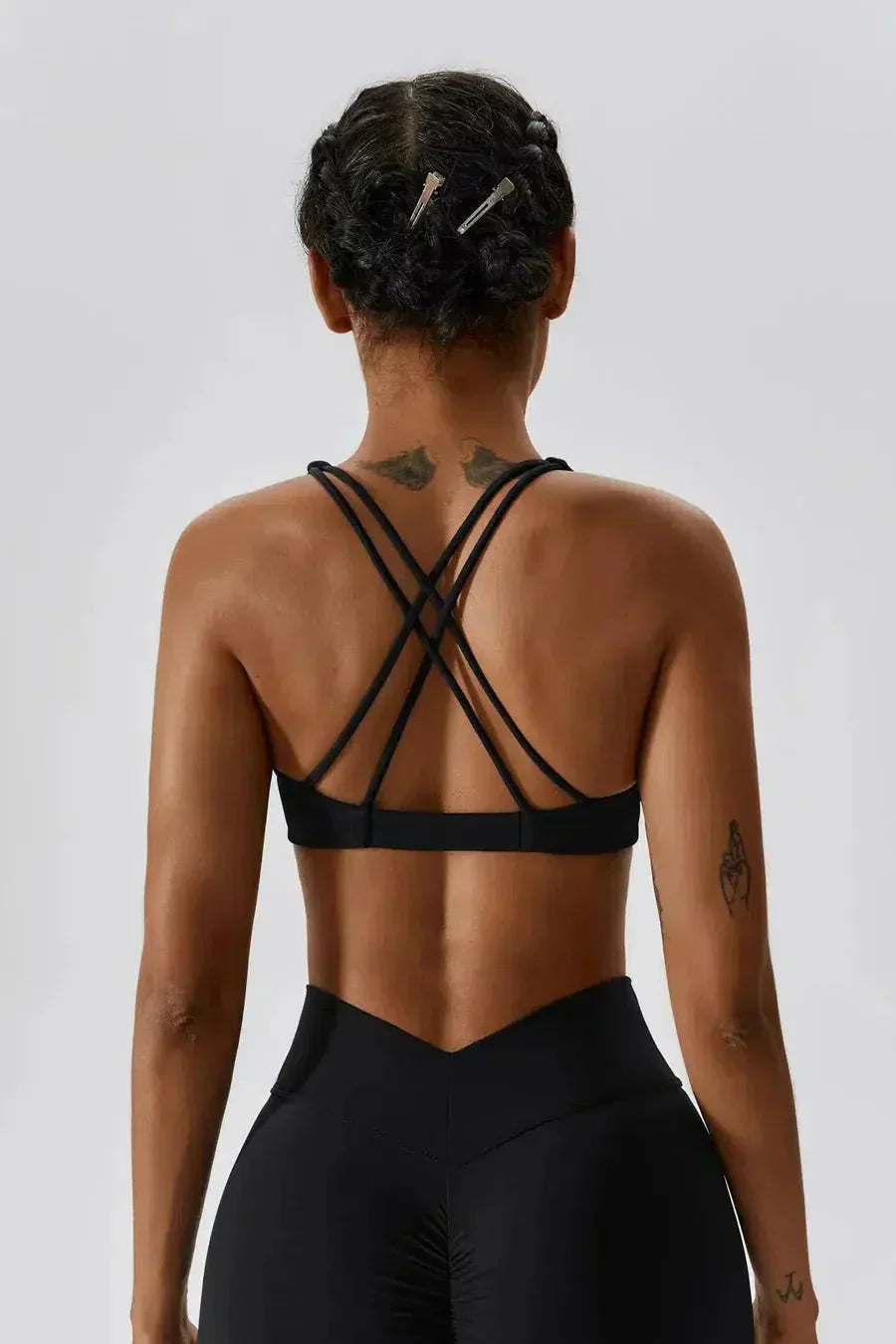 Lorelei – Ramiączka krzyżowane – Modelujący biustonosz sportowy-15216368976197-Róża Kwiatowa