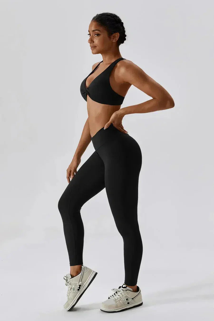 Lorelei – Ramiączka krzyżowane – Modelujący biustonosz sportowy-15216368976197-Róża Kwiatowa