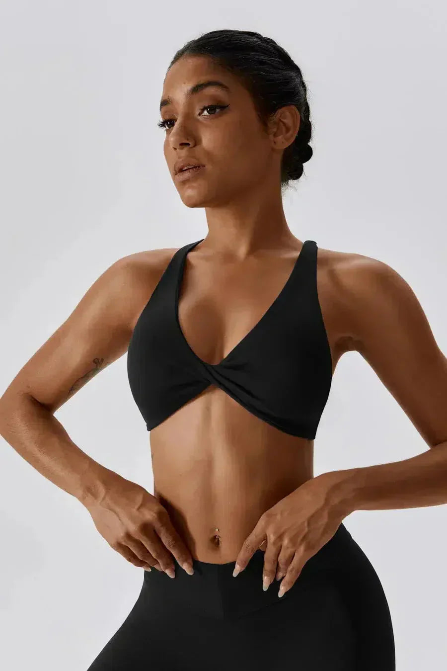Lorelei – Ramiączka krzyżowane – Modelujący biustonosz sportowy-15216368976197-Róża Kwiatowa