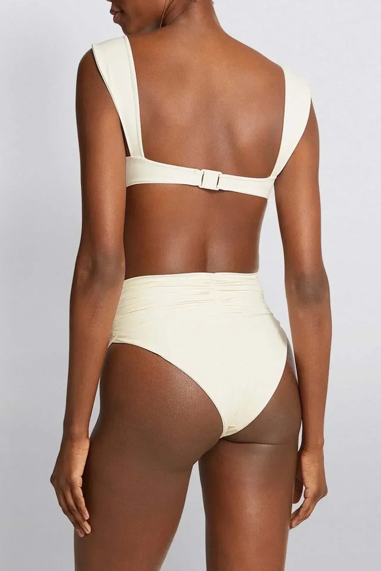 Naiad – Minimalistyczny design – Zdobiony zestaw bikini z marszczeniami-15216322314565-Róża Kwiatowa