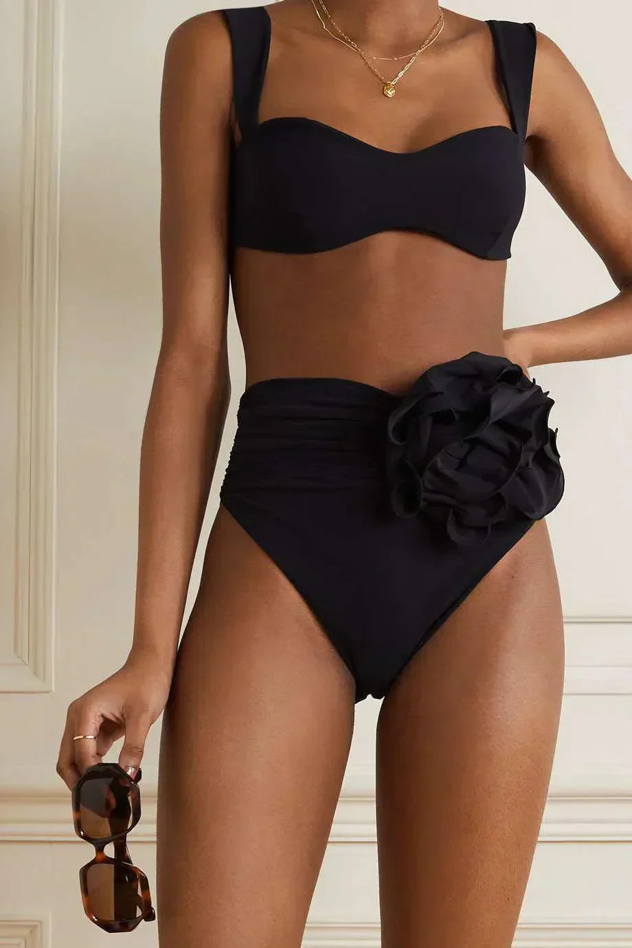 Naiad – Minimalistyczny design – Zdobiony zestaw bikini z marszczeniami-15216322314565-Róża Kwiatowa