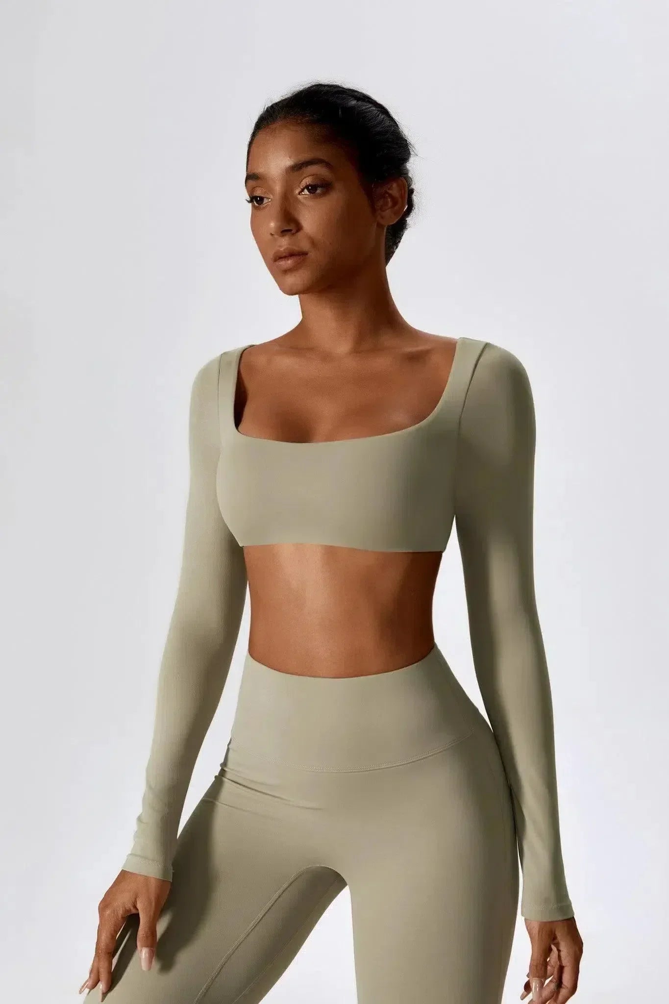 Oceane – Kwadratowy dekolt – Zestaw crop top i legginsy-15216254681413-Róża Kwiatowa