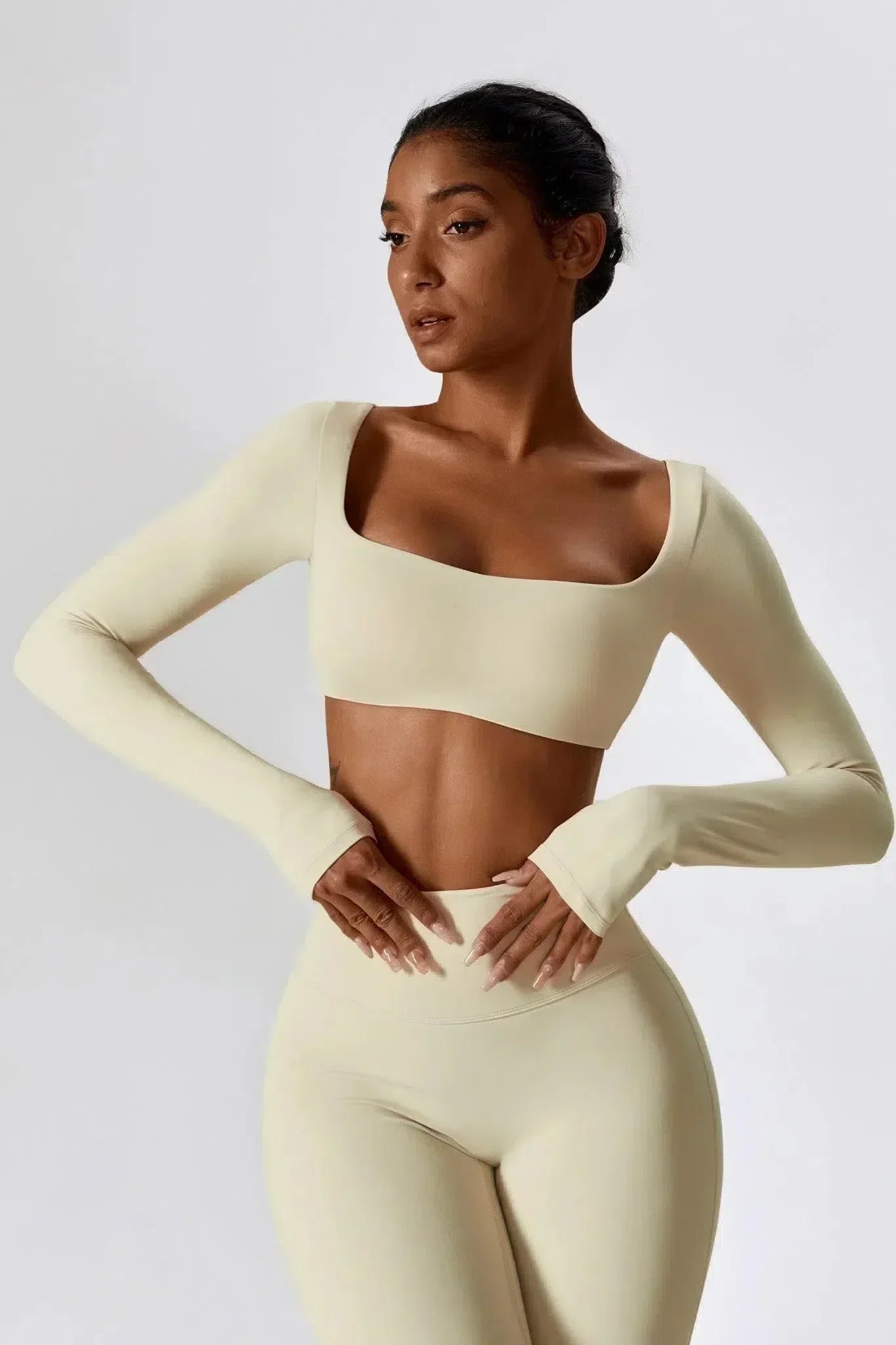 Oceane – Kwadratowy dekolt – Zestaw crop top i legginsy-15216254681413-Róża Kwiatowa