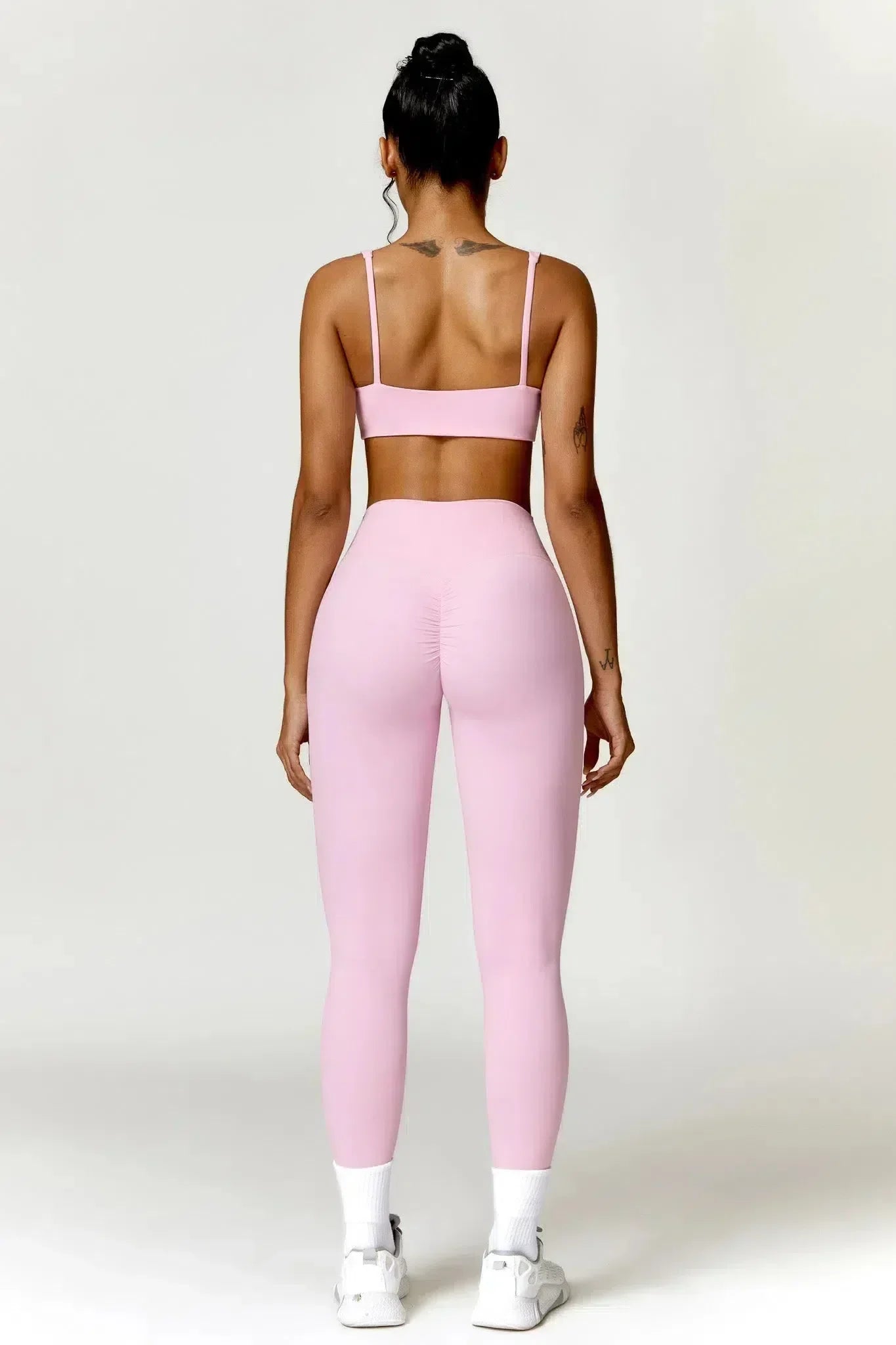 Prisca – Czterokierunkowa elastyczność – Legginsy modelujące do ćwiczeń-15216380150085-Róża Kwiatowa