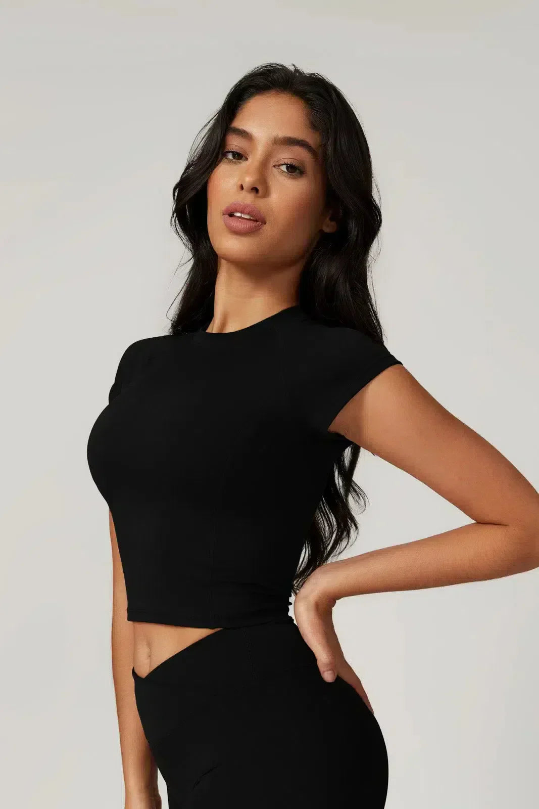 Regina – Krótki top – Zestaw top i legginsy-15216288203077-Róża Kwiatowa