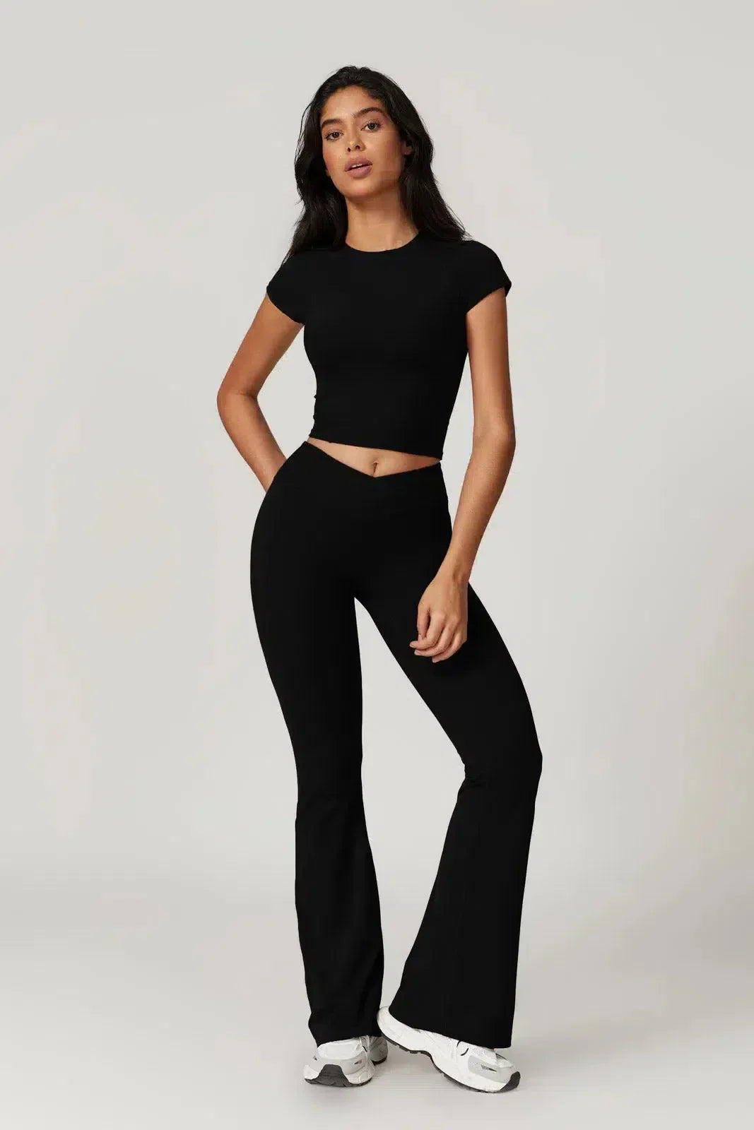 Regina – Krótki top – Zestaw top i legginsy-15216288203077-Róża Kwiatowa