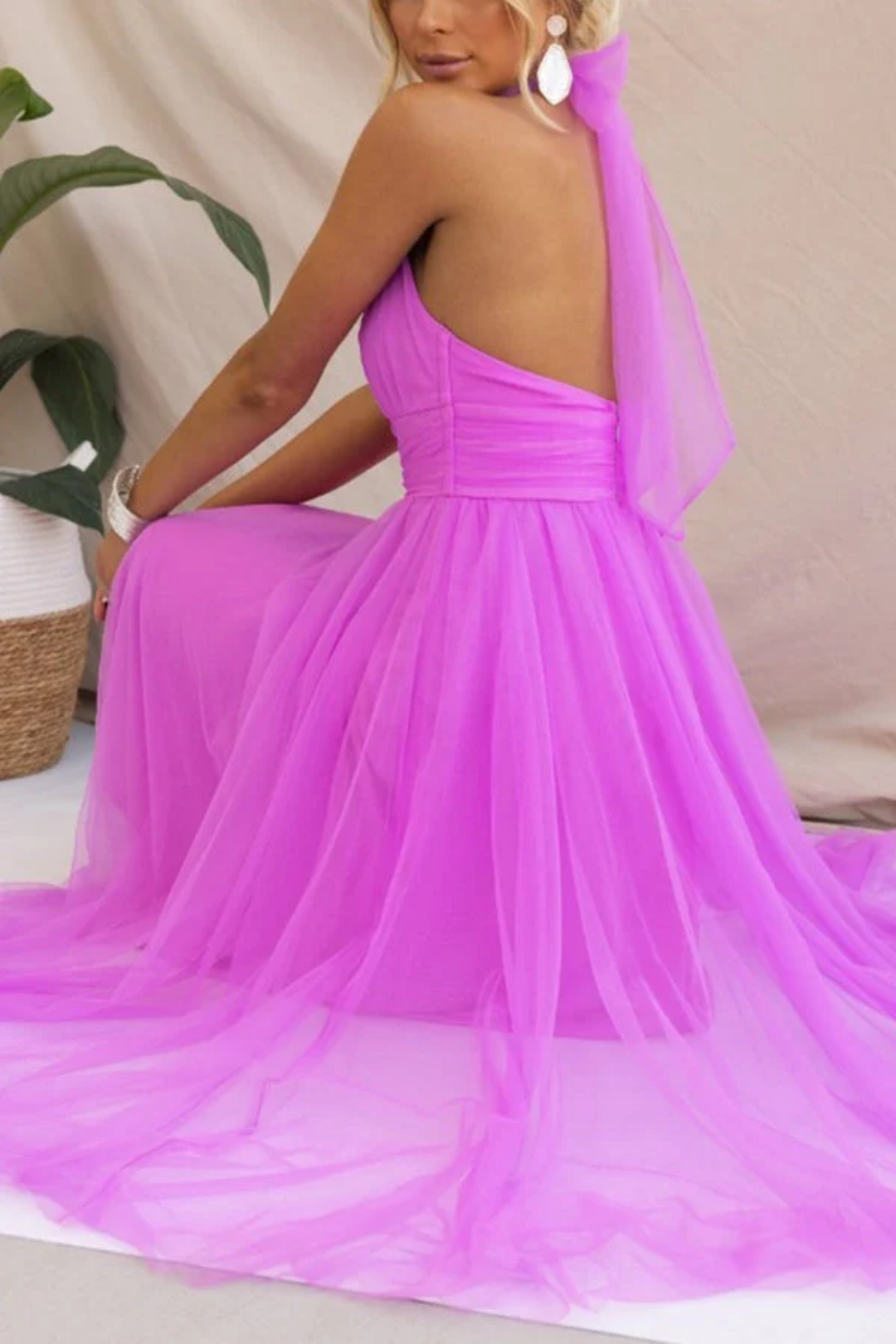 Valencienne – Elegancja dekoltu na szyję – Sukienka midi z tiulu-15216450896197-Róża Kwiatowa